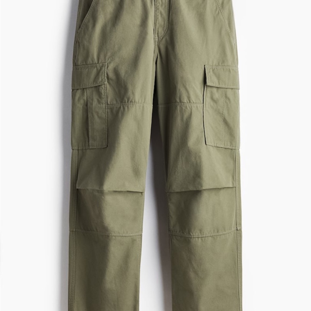 H&M Men's Cargo Trousers in Olive